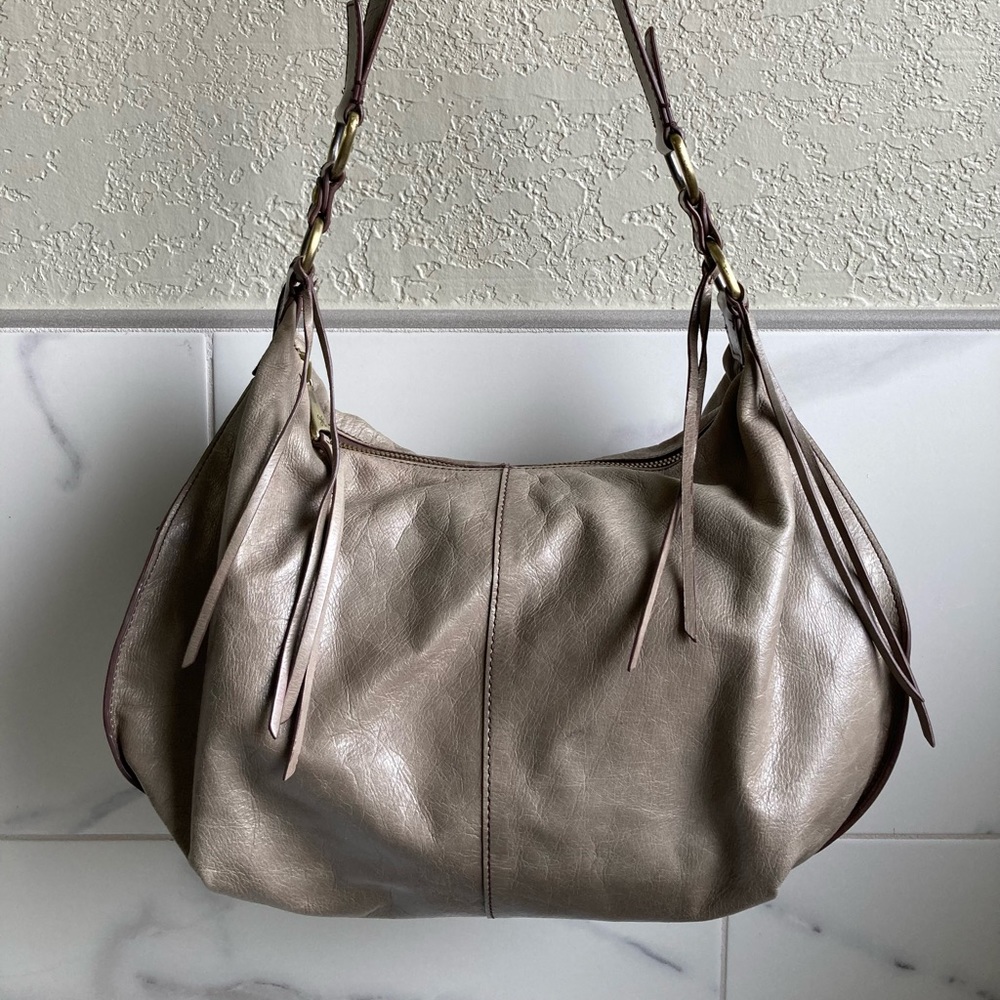 HOBO SHOULDER BAG TAUPE   --    SOLD
